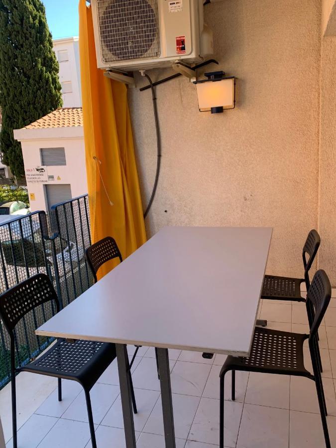 COSTA DAURADA APARTAMENTS - Blau Mari Salou Bagian luar foto